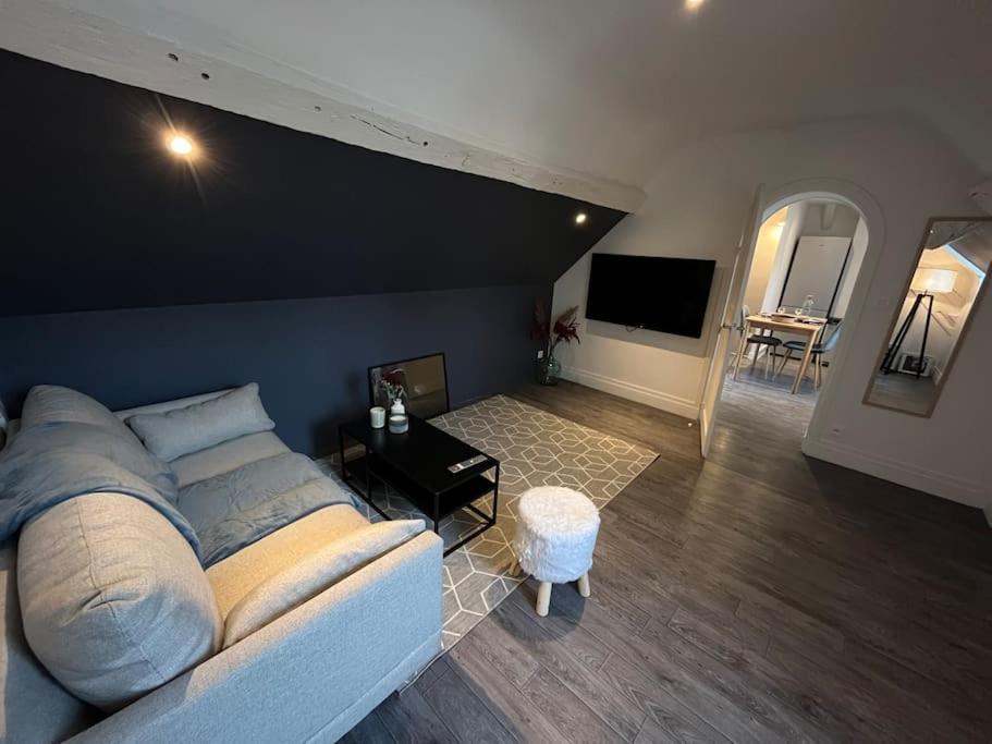 Appartement Avec Terrasse En Plein Coeur De Vernon Vernon  Kültér fotó