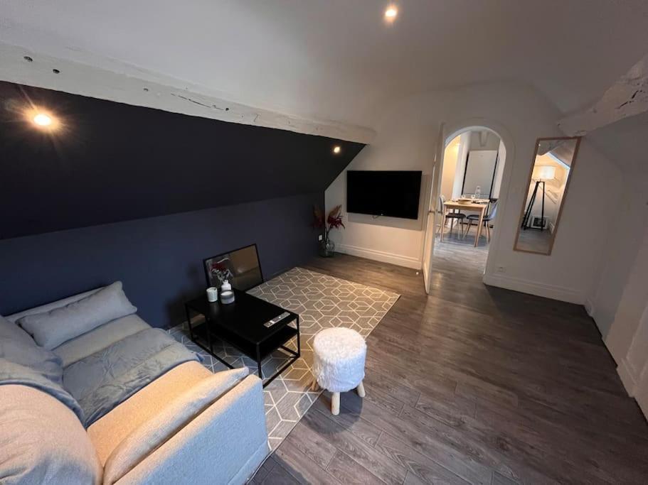 Appartement Avec Terrasse En Plein Coeur De Vernon Vernon  Kültér fotó